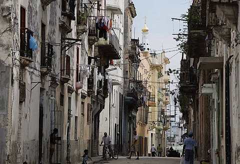 [cyclist+passes+2.jpg]