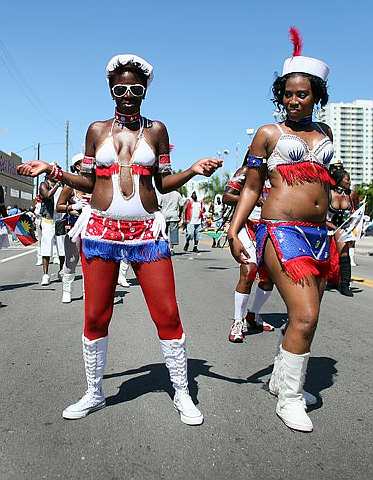 [dancer+wears+7.jpg]