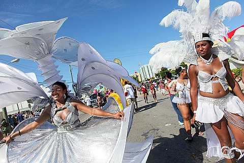 [dancer+wears+16.jpg]