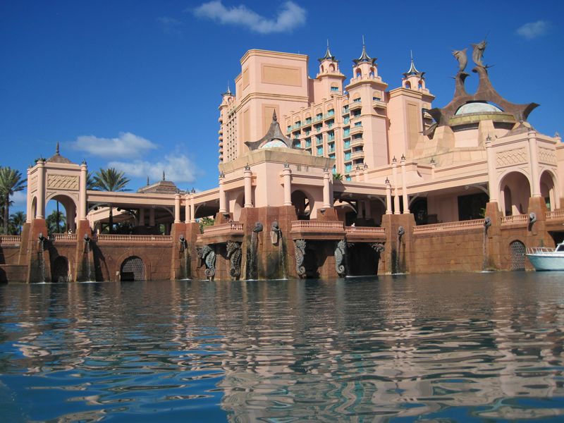 Océana 1: Joyeux Noël de Nassau, Bahamas