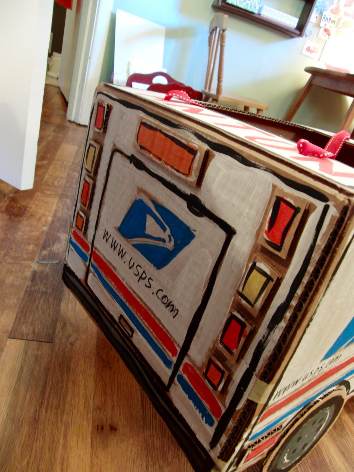 AnneDavnes Elser Mail Truck Costume