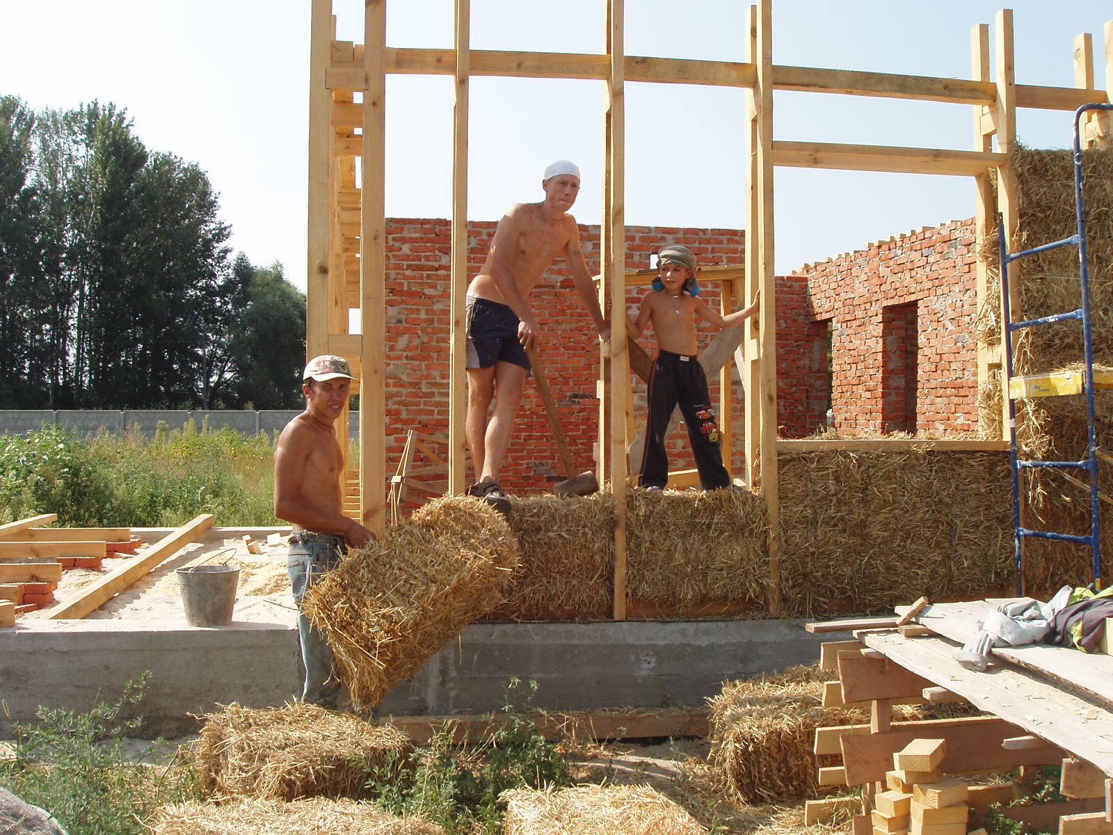 Блоки из соломы и цемента своими руками
