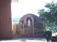 Gruta da Padroeira Santa Rita de Cássia
