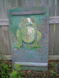 Frog yard art