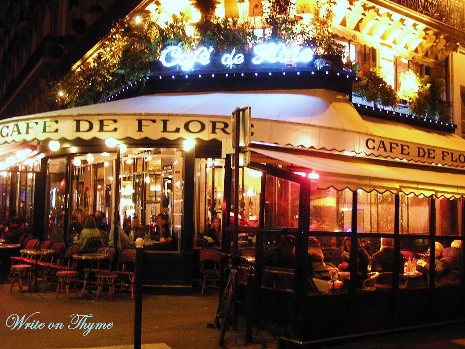Кафе де париж. Кафе де Флор Париж. Cafe de Flore ресторан Париж. Кафе де пари Франция.