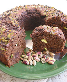 CHOCOLATE-PISTACHIO CAKE...A cake to sleepover? CHOCOLATE-PISTACHIO CAKE...A cake to sleepover?