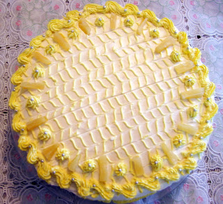 PINEAPPLE 'N' CREAM SPONGE CAKE...Totally refreshing!! 6 Pineapple+cake+09+Mar+03+001