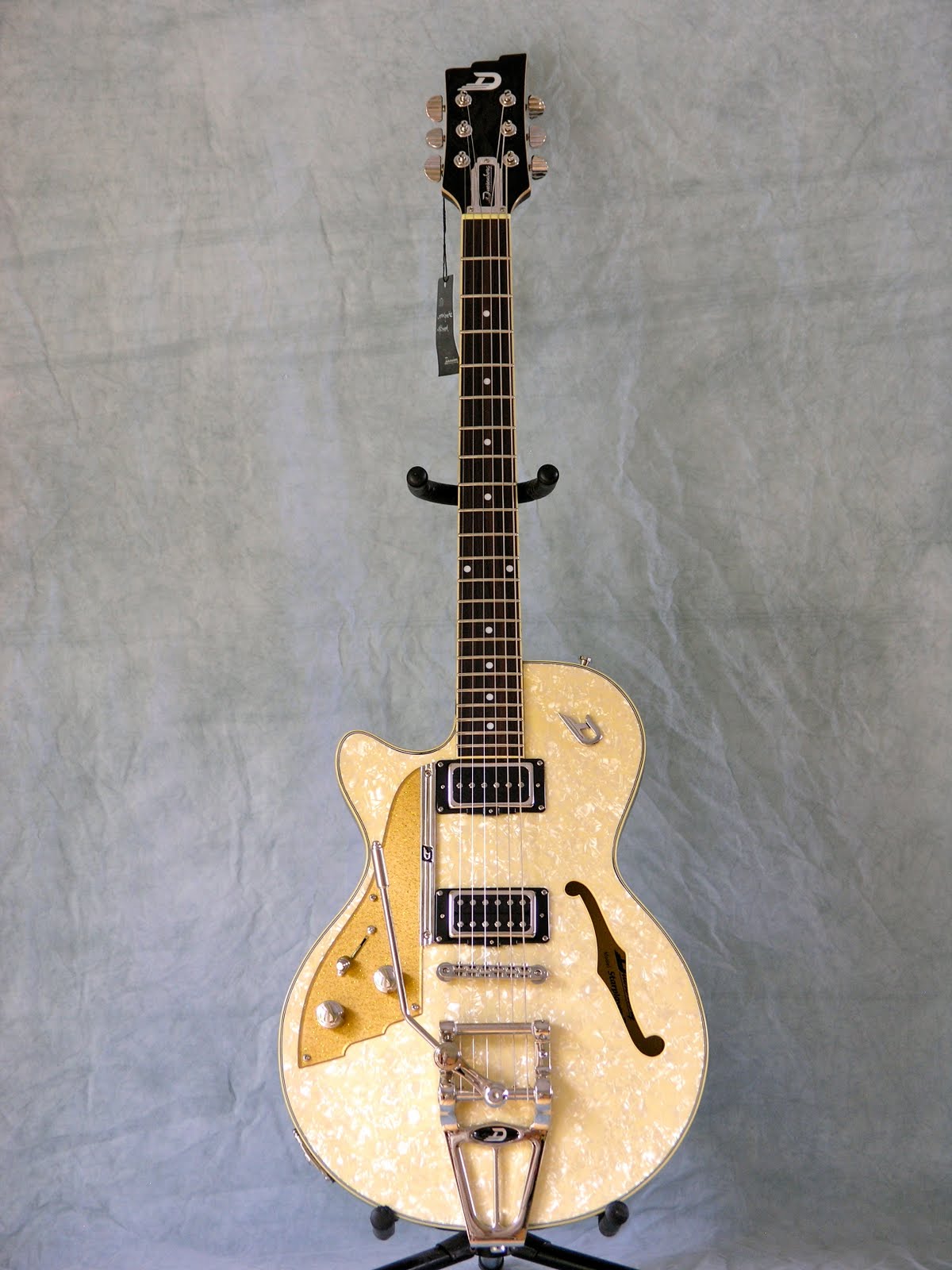 Jerry's Lefty Guitars newest guitar arrivals. Updated weekly