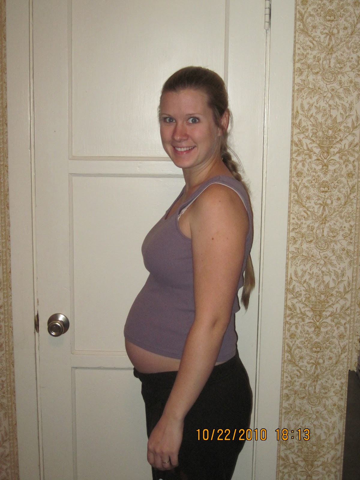 Katy + Little Bug Baby Bump 22 weeks