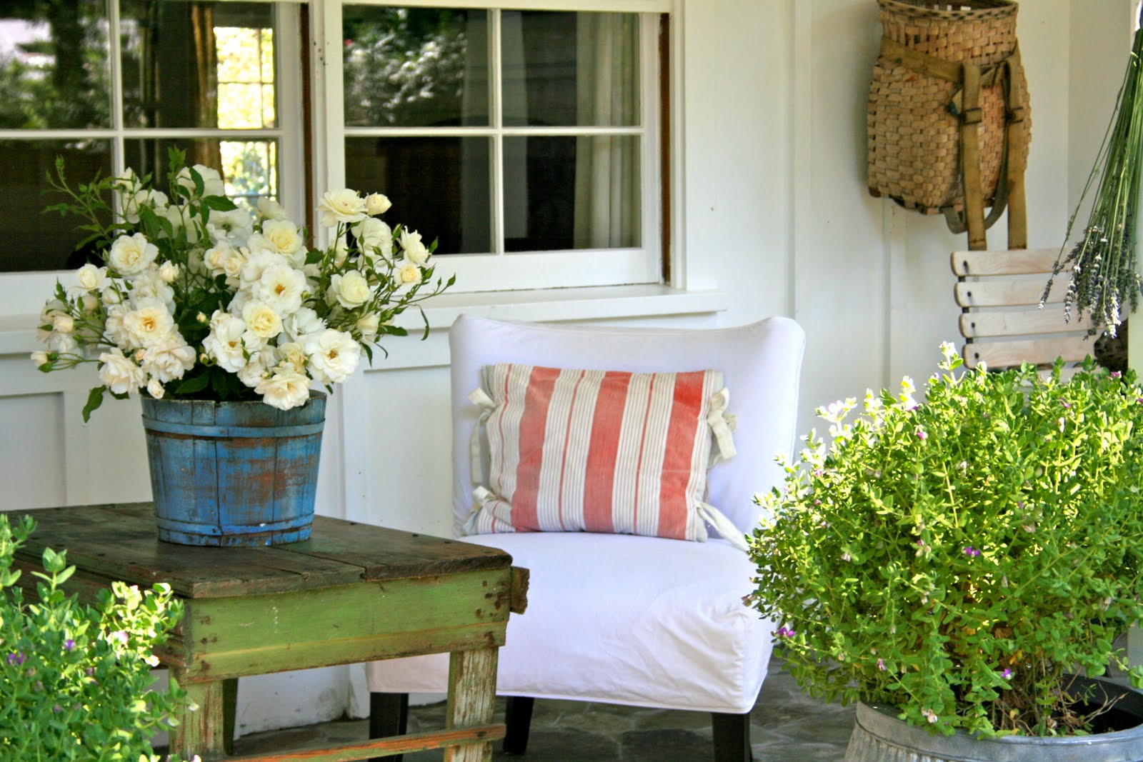 The Polished Pebble: True Blue Country: the back porch