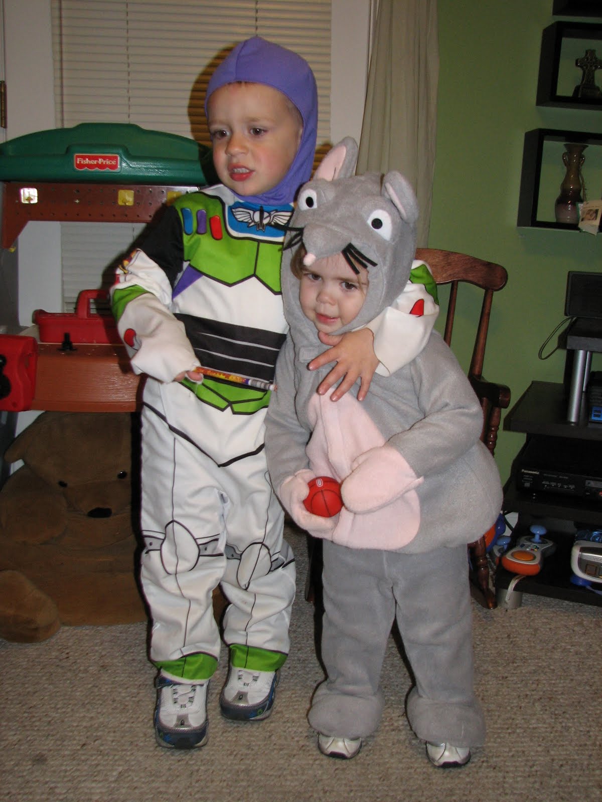 Jeff, Betsy, Josh, Katelyn, Meka & Medina TrickorTreat