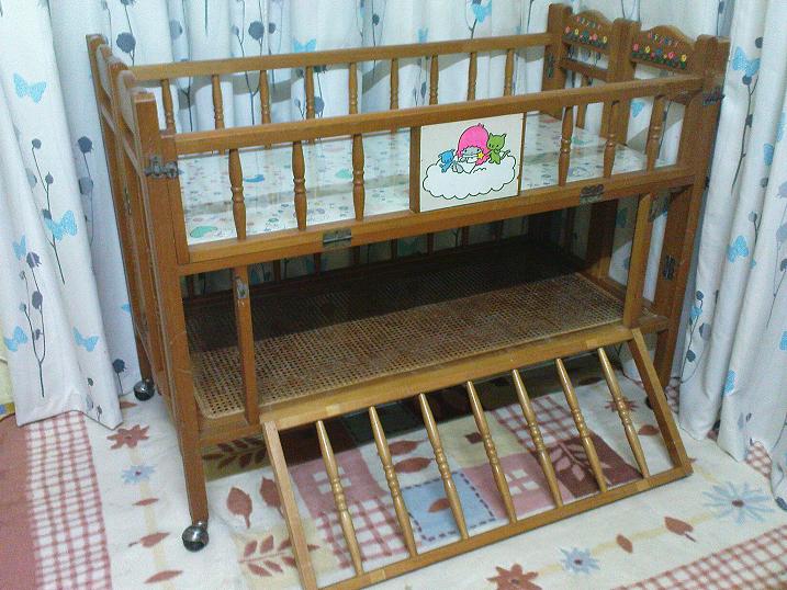 JUN10016 baby court kayu solid foldable