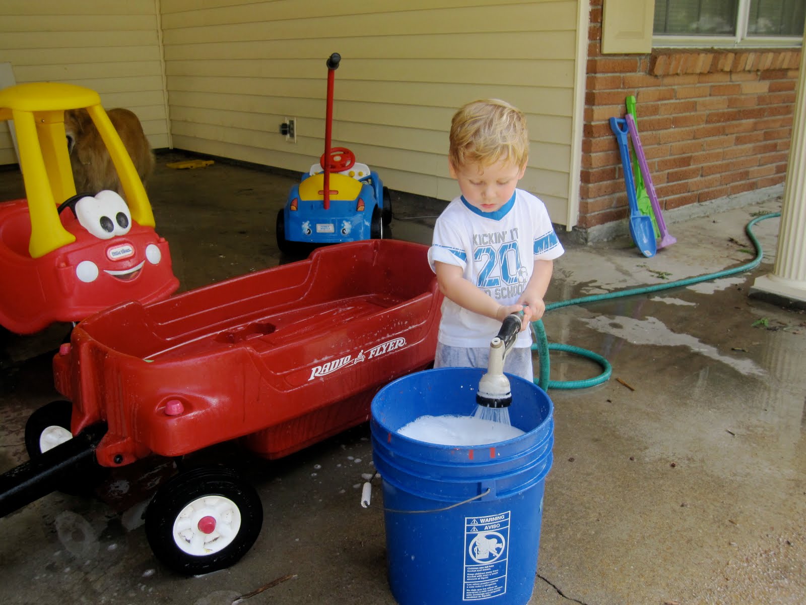 World of the Wilsons At the Car Wash...Working at the Car Wash, Yeah!