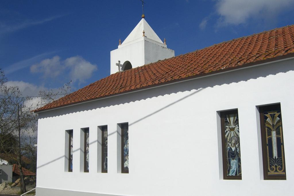 [Capela+de+Vale+Marinhas+(3).JPG]