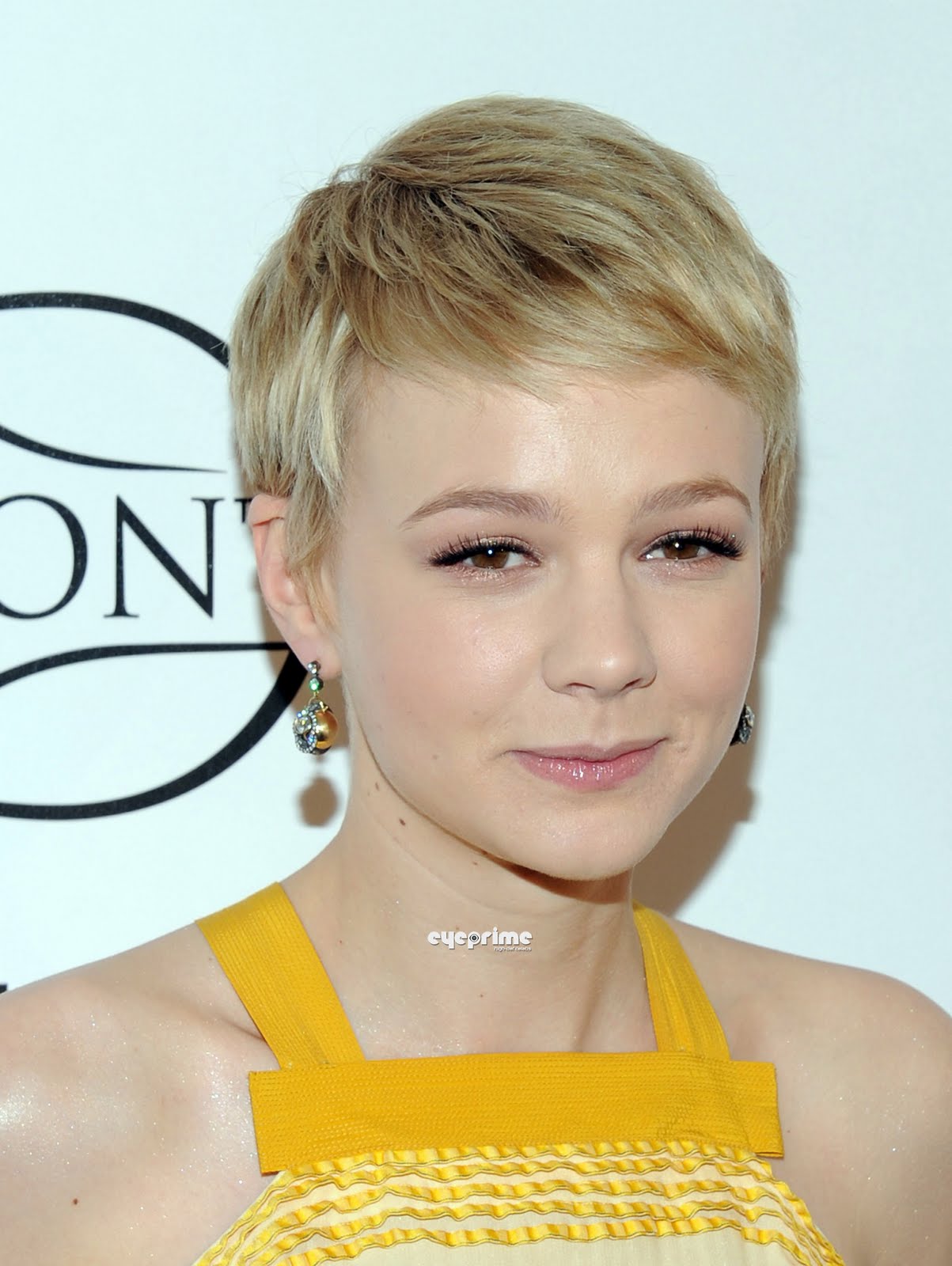 Carey Mulligan - Style To Share