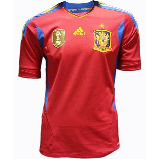 Nueva camiseta oficial de la selección española de fútbol 2011-2012 - MENTE NATURAL DE MODA