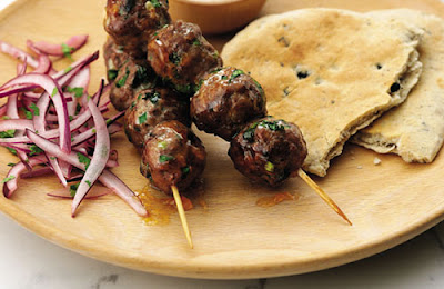 Forum Image: http://2.bp.blogspot.com/_6C-nui_gwHQ/SapXmVcIBhI/AAAAAAAAAog/e3eptZ6cHKo/s400/Lamb+Kofta.jpg
