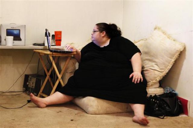 [Image: Donna+Simpson+Fattest+Woman+Wannabe+Pict...811%29.jpg]