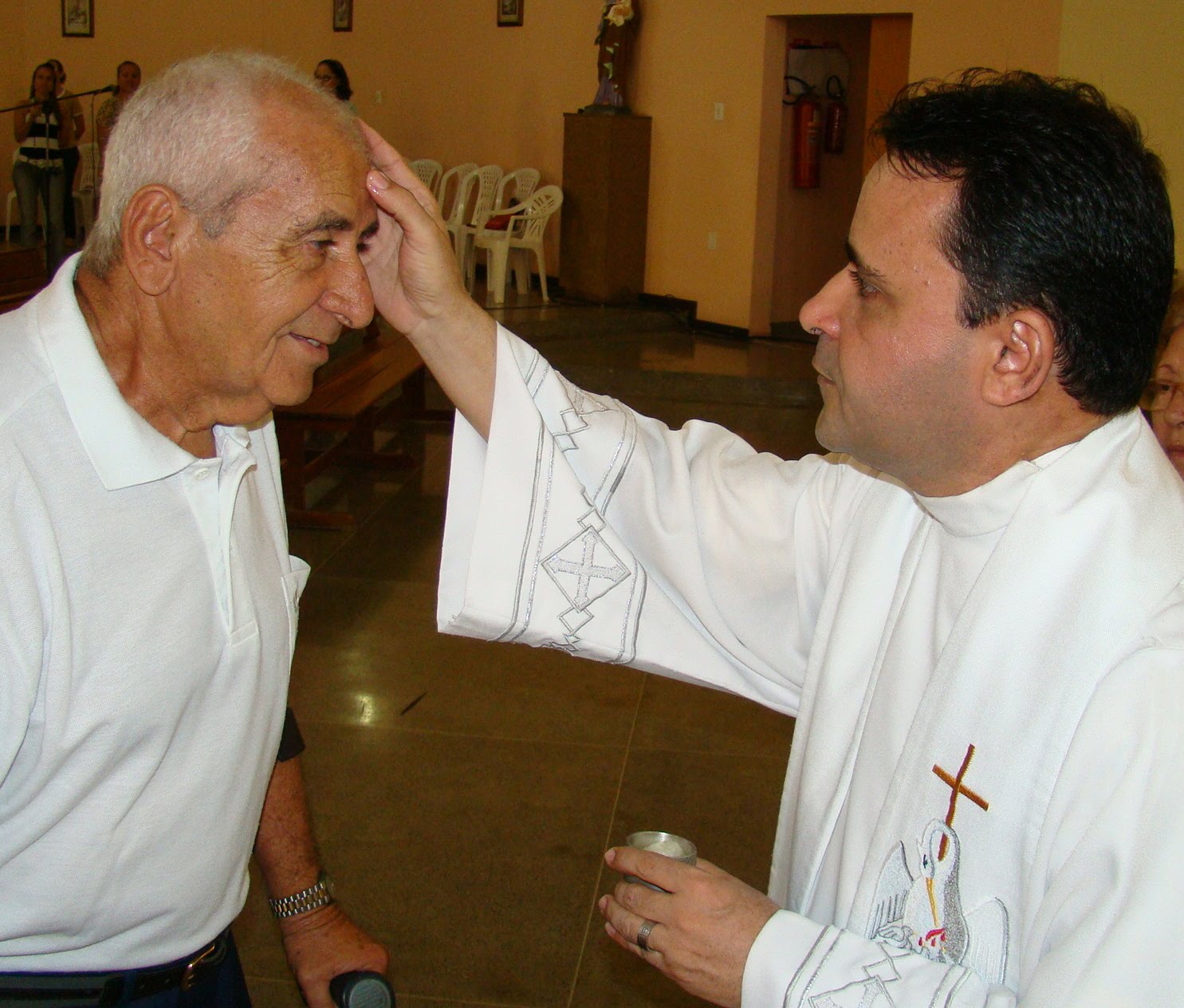 Paróquia Jesus de Nazaré Doentes recebm