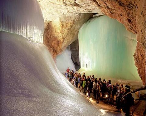 [eisriesenwelt+14.jpg]