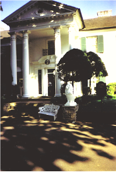 Front Entrance to Graceland