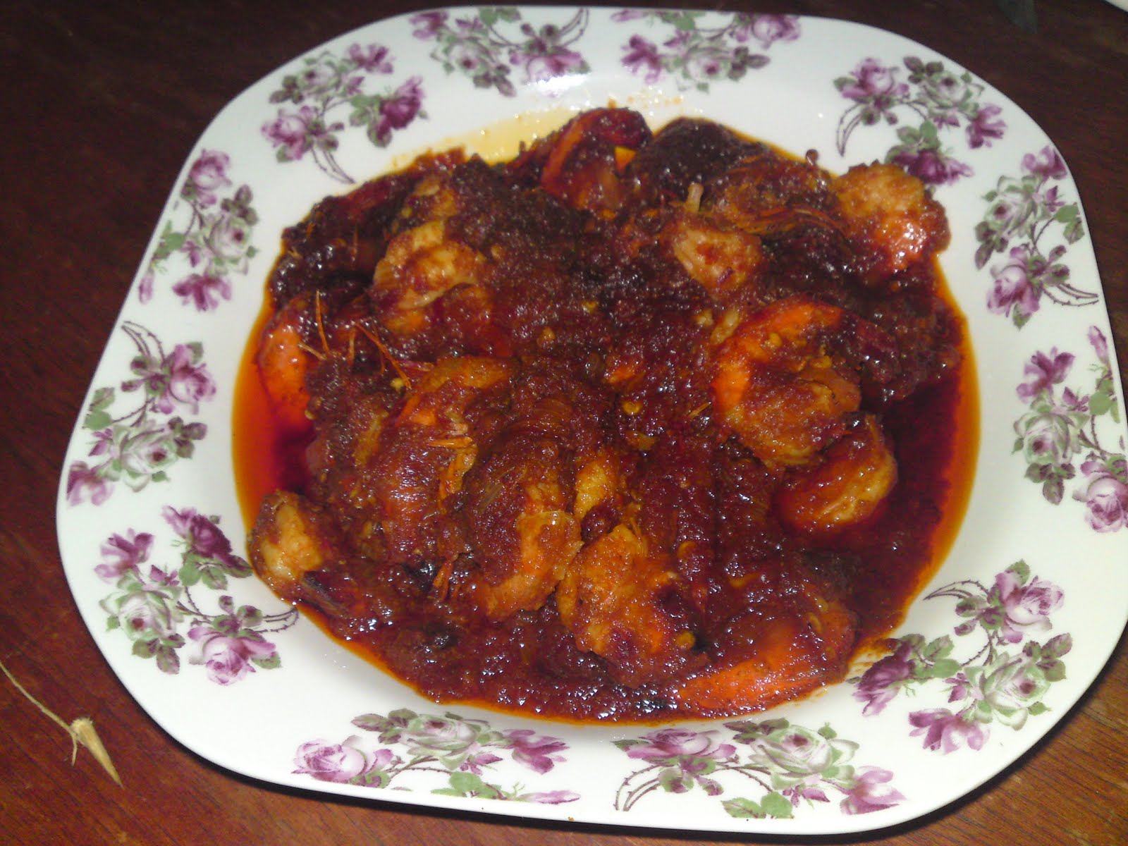 DARI DAPUR ORANG KAMPUNG LONTONG