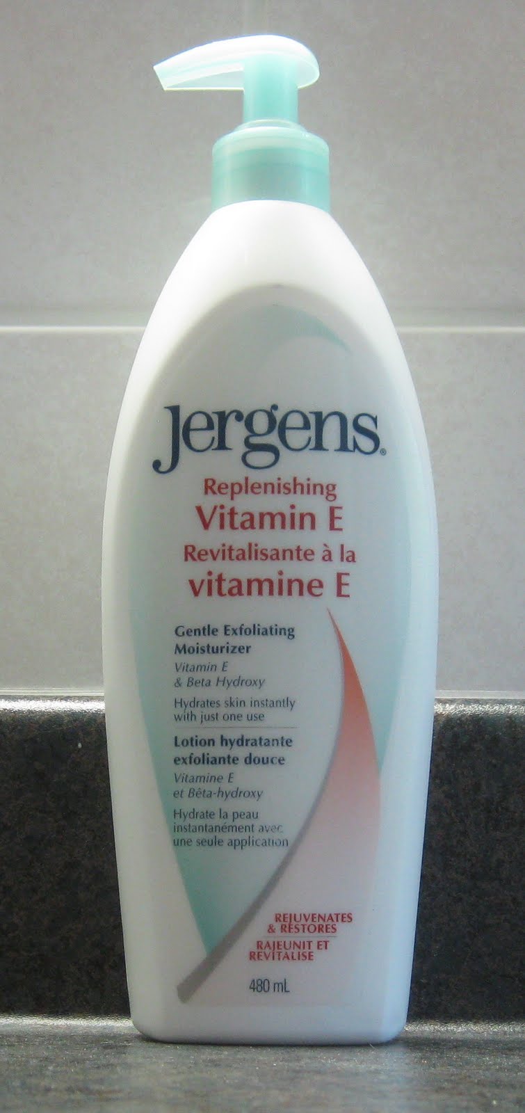 THE BEAUTY HIPPIE Review Jergens Replenishing Vitamin E Gentle