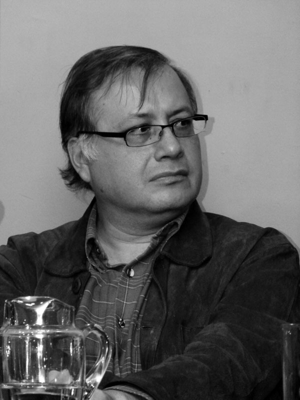 Crónica Antropológica Claudia Hernández de ValleArizpe, Presenta poemario