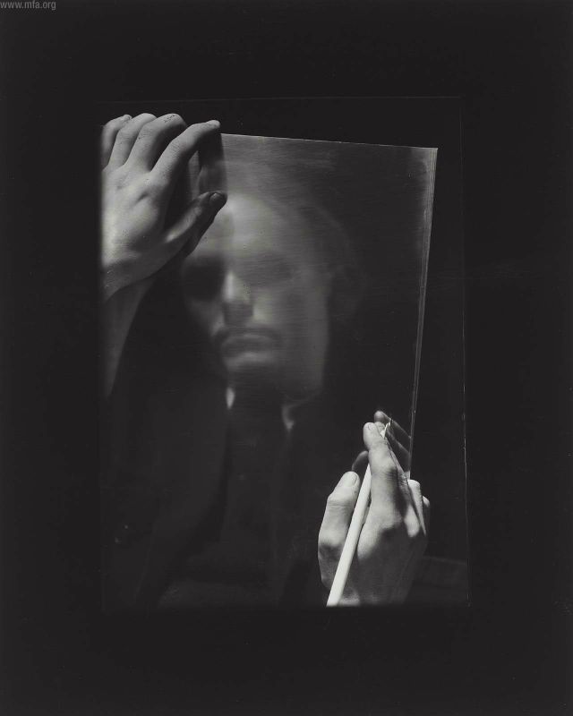 "PORTRAIT OF THE PAINTER VACLAV SUVKO" ΦΩΤΟΓΡΑΦΟΣ: JOSEF SUDEK, 1955