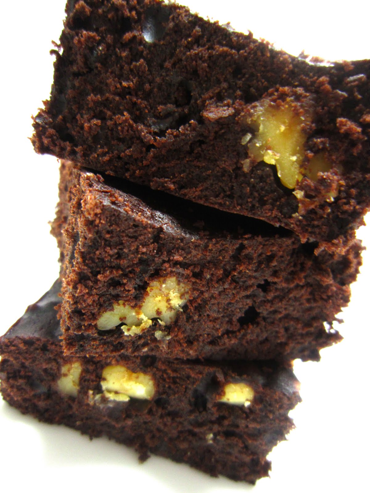 Noms I Must: Walnut Chocolate Brownies