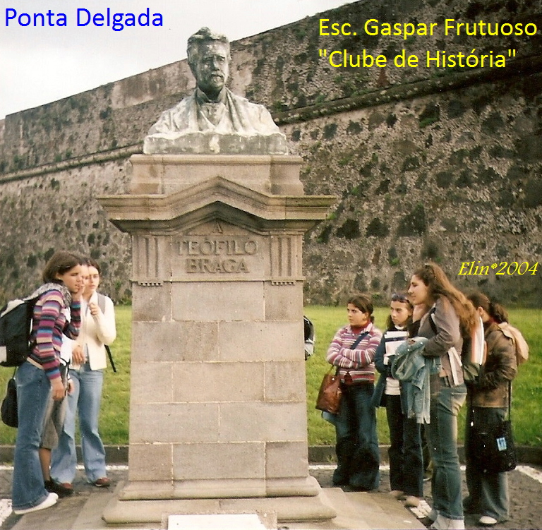 [Teófilo+Braga.Estátua.Ponta+Delgada.jpg]
