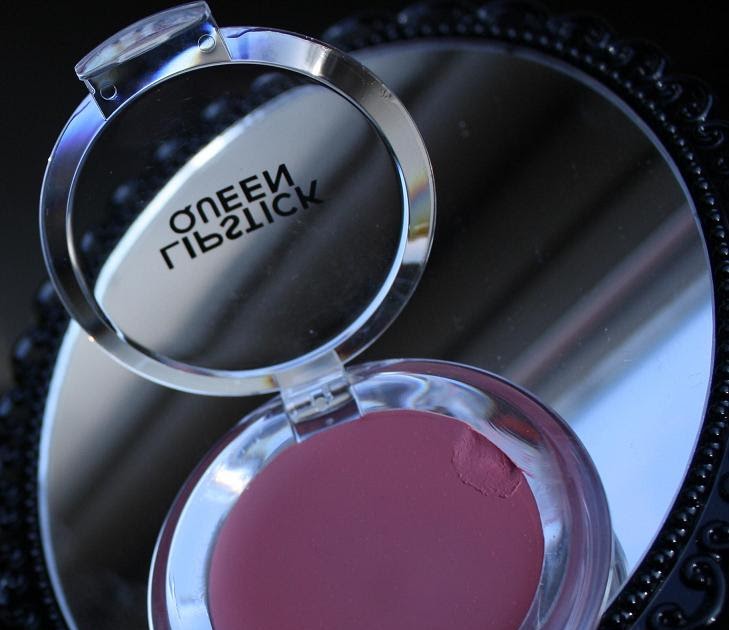 BirkinBagBeauty Lipstick Queen oxymoron matte gloss in Minor Crisis