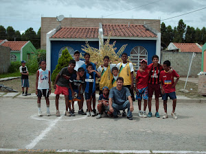 Niños de la Comunidad  de Villa Guacara.Participantes en Futbolito