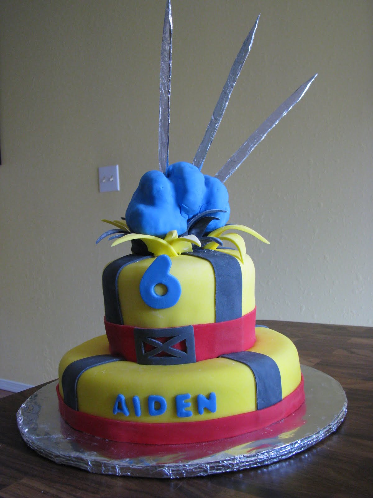 Cakes by Kim: Wolverine Birthday Cake