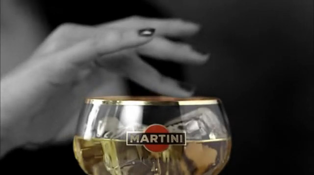 spot-martini-gold-monica-bellucci-4.jpg
