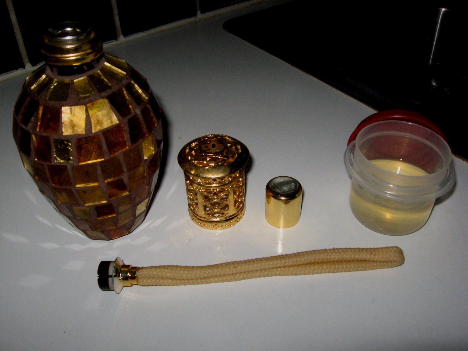 Christy's Thrifty Decorating Effusion Lamps