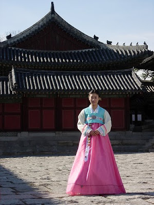 [Resim: Hanbok.jpg]