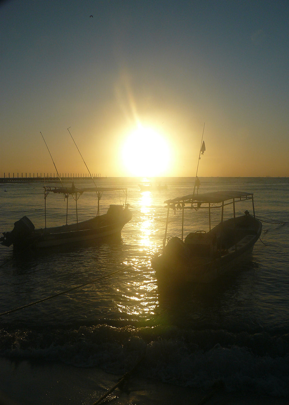 [Boatas+at+Sunrise+1.jpg]