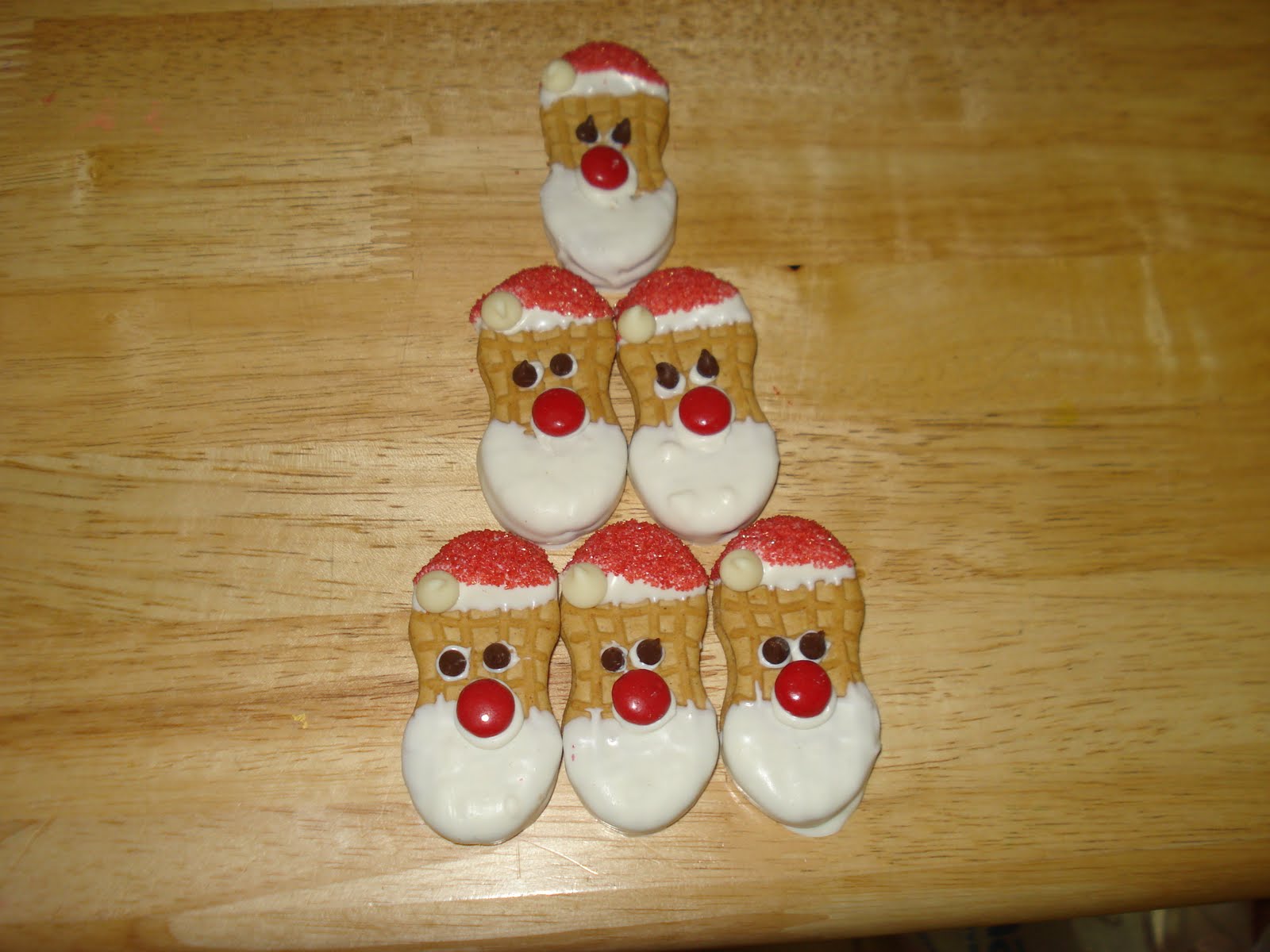 Romrell Family: Fun Christmas cookies...December 10, 2010