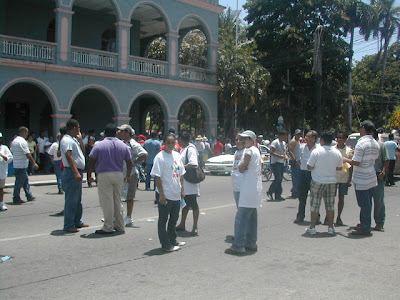 pro-Zelaya protesters in La Ceiba, Honduras