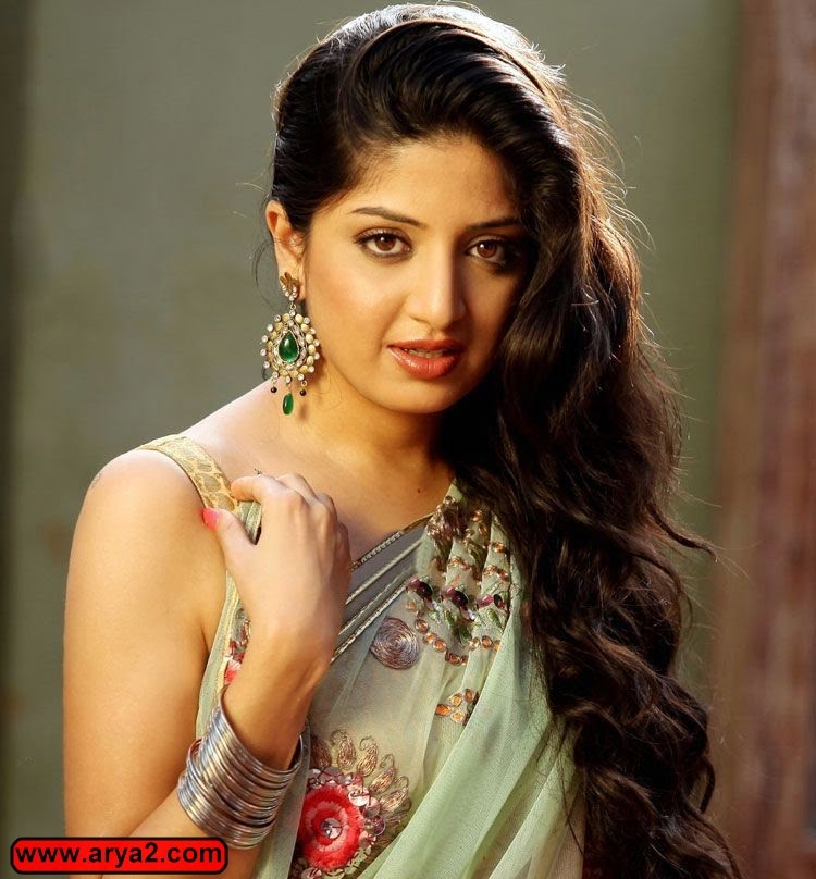 Poonam%2BKaur3.jpg