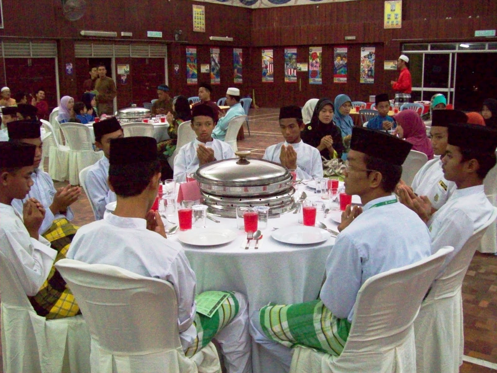 Warna-Warni STK: August 2010