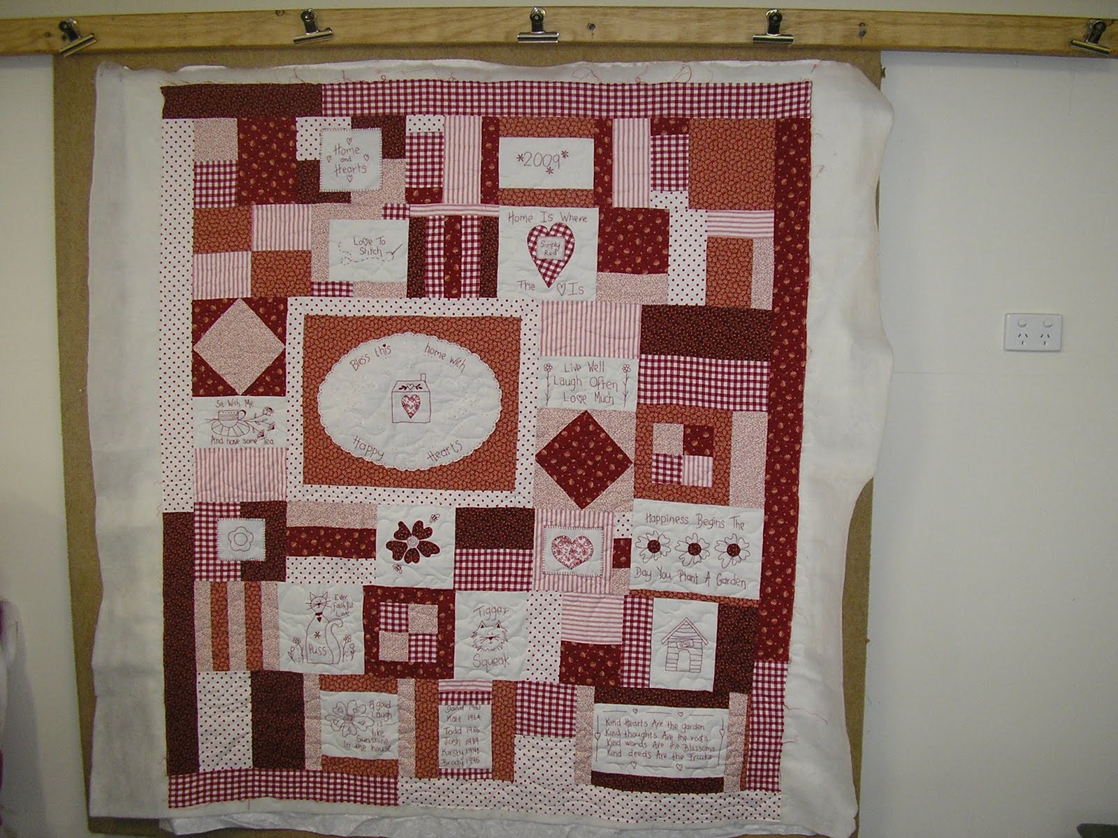 Deep Creek Quilting Stitchery quilt