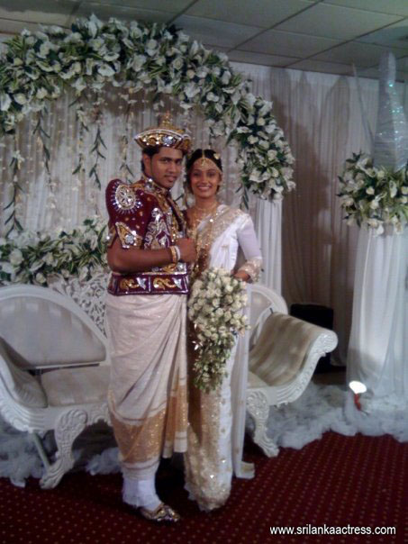 sri lankan married aakka