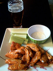 [wings+beer.jpg]