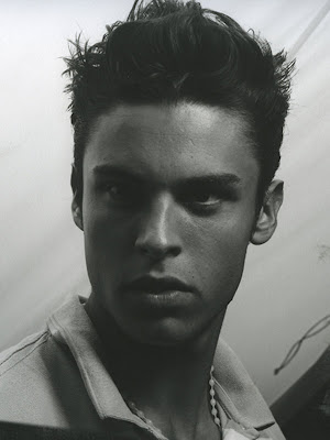 法國品牌chanel 旗下男model baptiste giabiconi