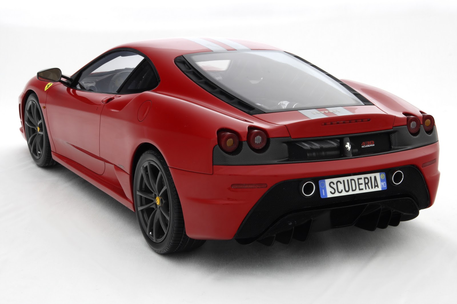Kumpulan Modifikasi Dan Spesifikasi Ferrari F430 2014