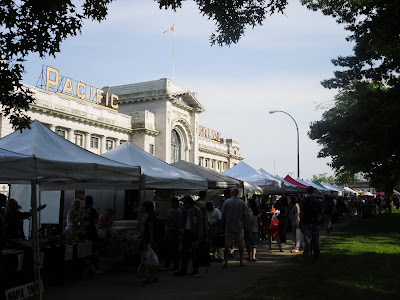 Main Street Farmers Market at Thornton Park, just in front of Central Station / Via Rail, Vancouver, BC (2009)