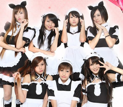japan model: Beautiful Japanese maids