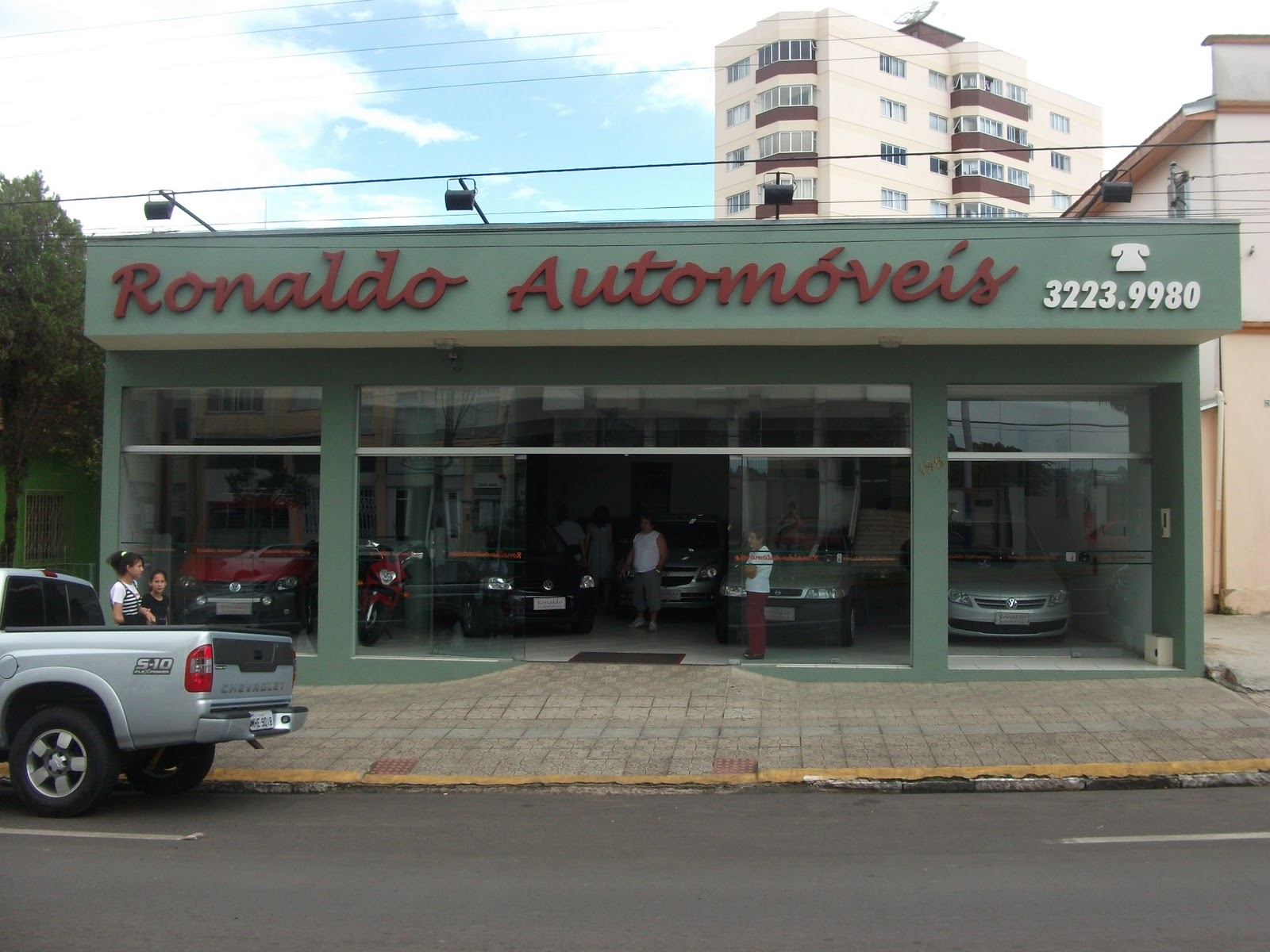RONALDO AUTOMÓVEIS